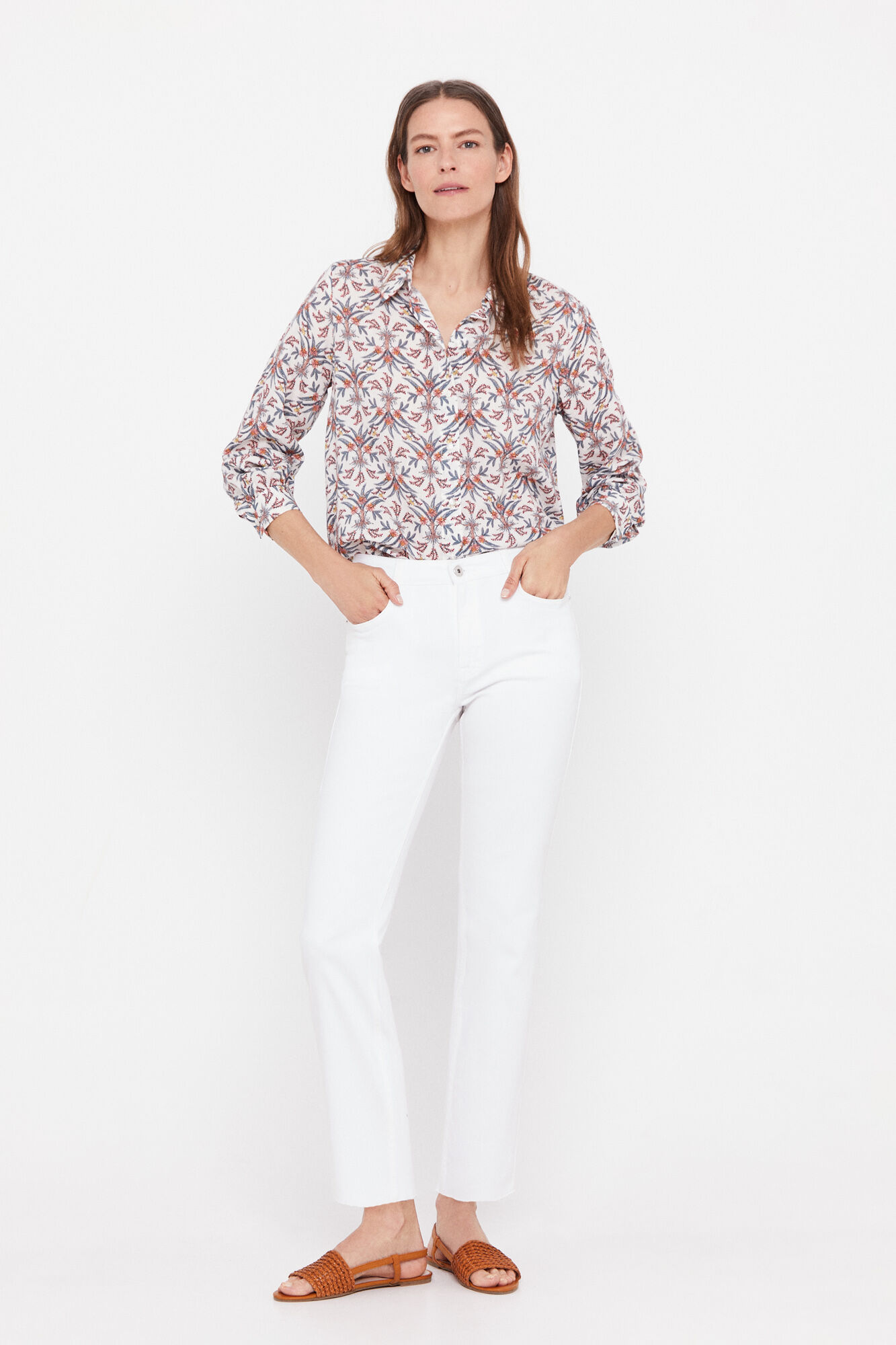 Calça cropped regular com 5 bolsos - Branca