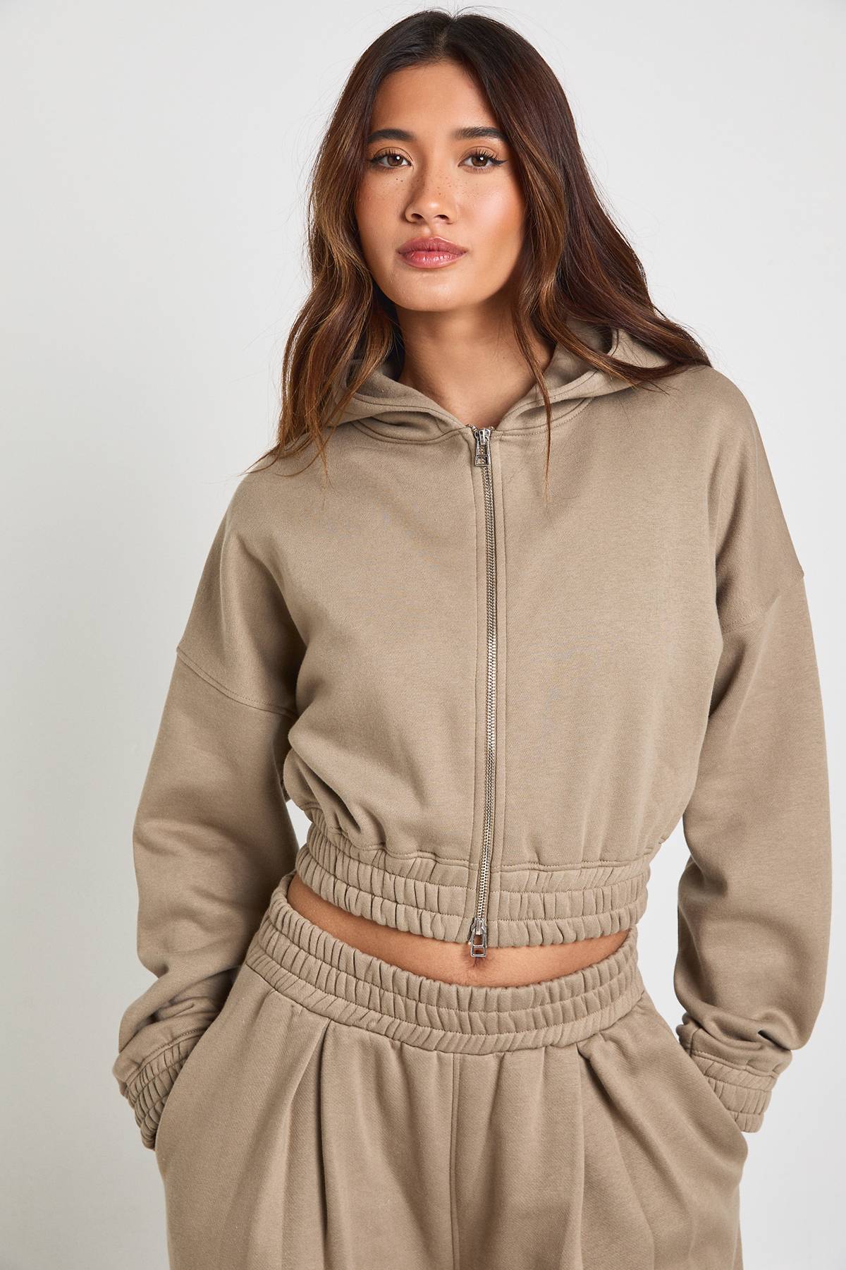 boohoo Sweat à Casynthétiqueche Court Double Zip Taille Cintrée