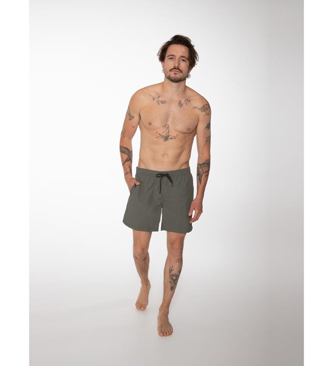 Protest Faster Beachshort