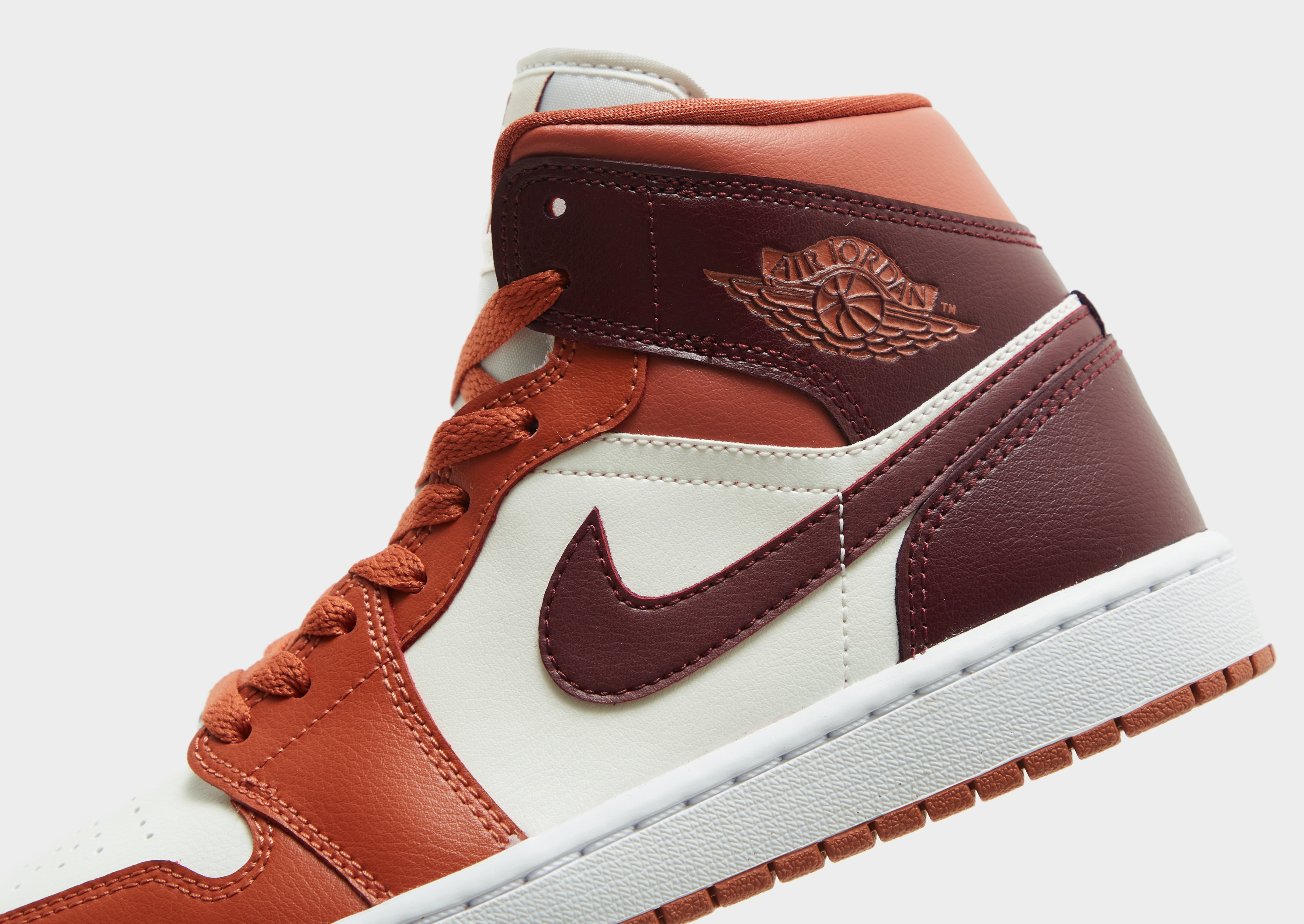 Jordan Air 1 Mid Femme