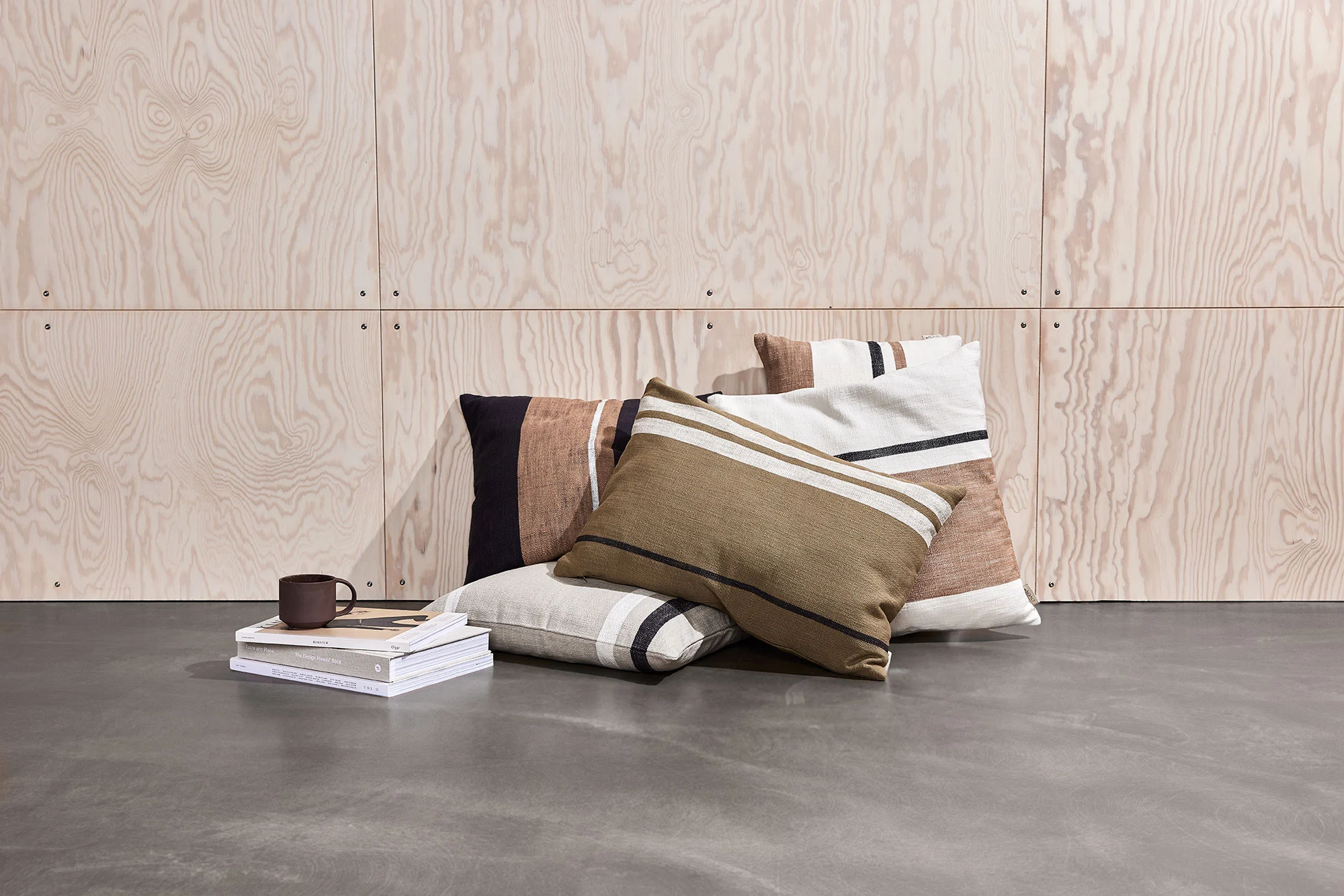 Coussin carré en coton | Marron