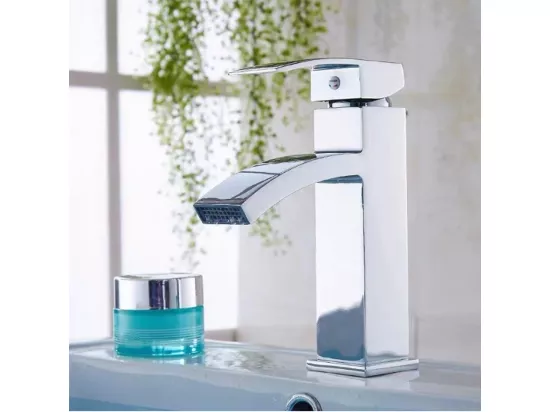 Robinet de salle de bains Mitigeur lavabo Robinet d'évier cascade chrome contemporain Monocommande