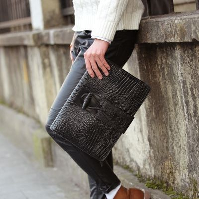 BagBuzz - Clutch van imitatiekrokodillenleer