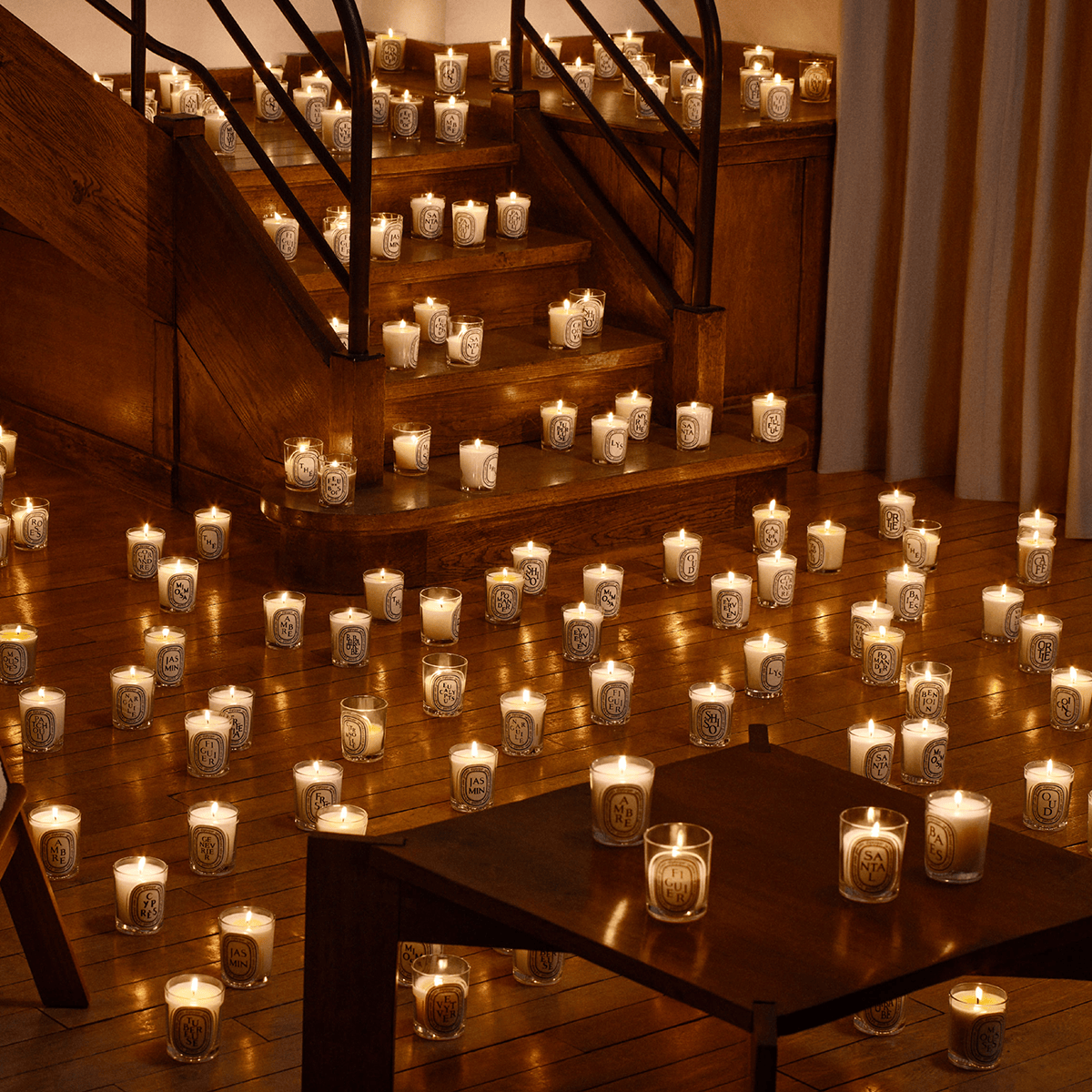 Aubepine Classic Scented Candle 190gr