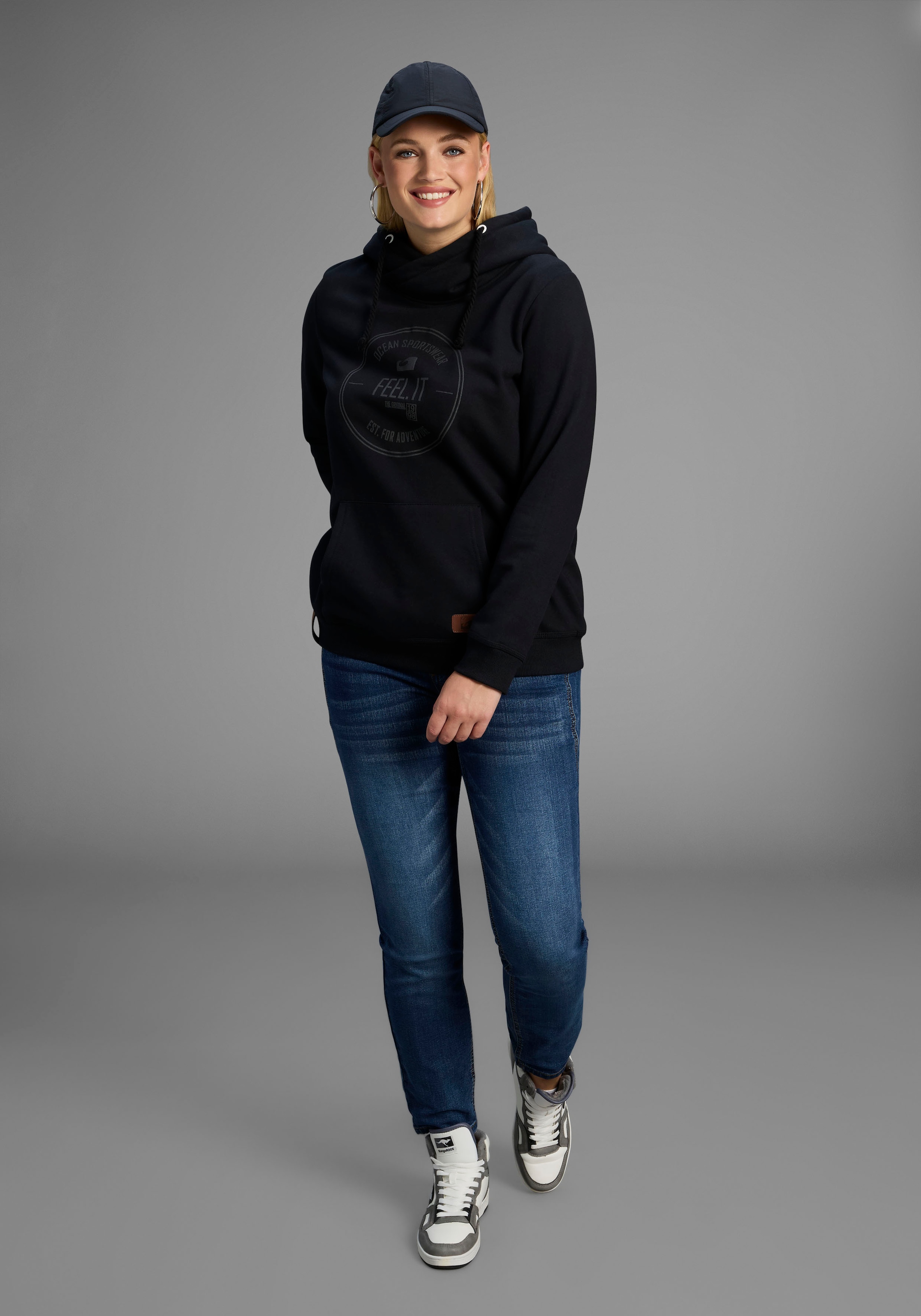 Ocean Sportswear Kapuzensweatshirt , Langarm,  figurumspielender Schnitt,  aus elastischem Material