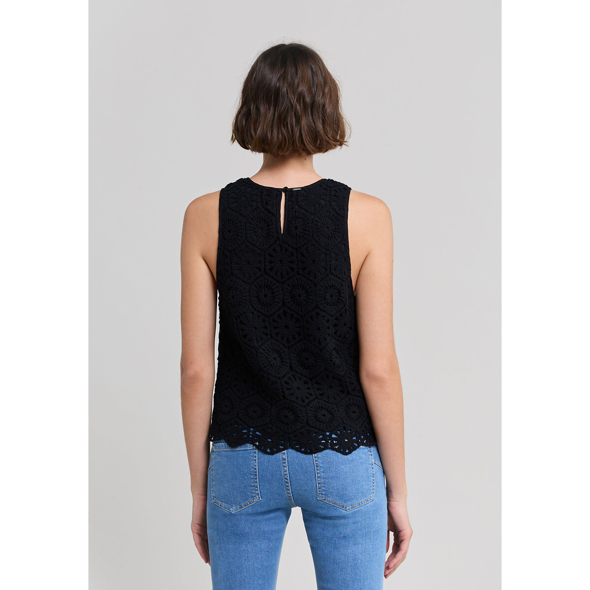 IKKS<br>Blusa sem mangas bordada