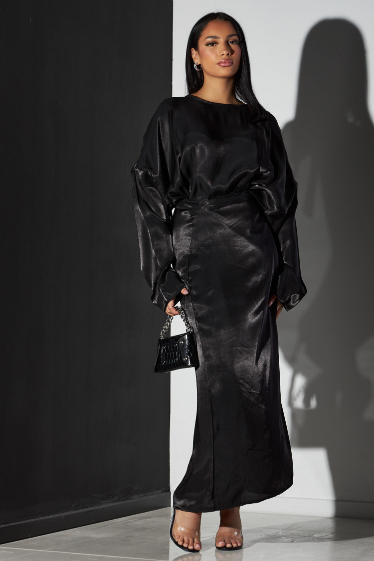 Abaya noire à empiècement à noué