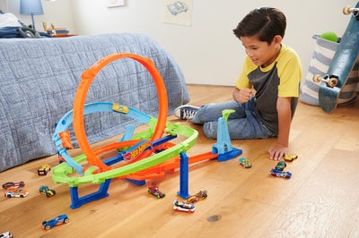 Hot Wheels Loop Cyclone Challenge Racerbane