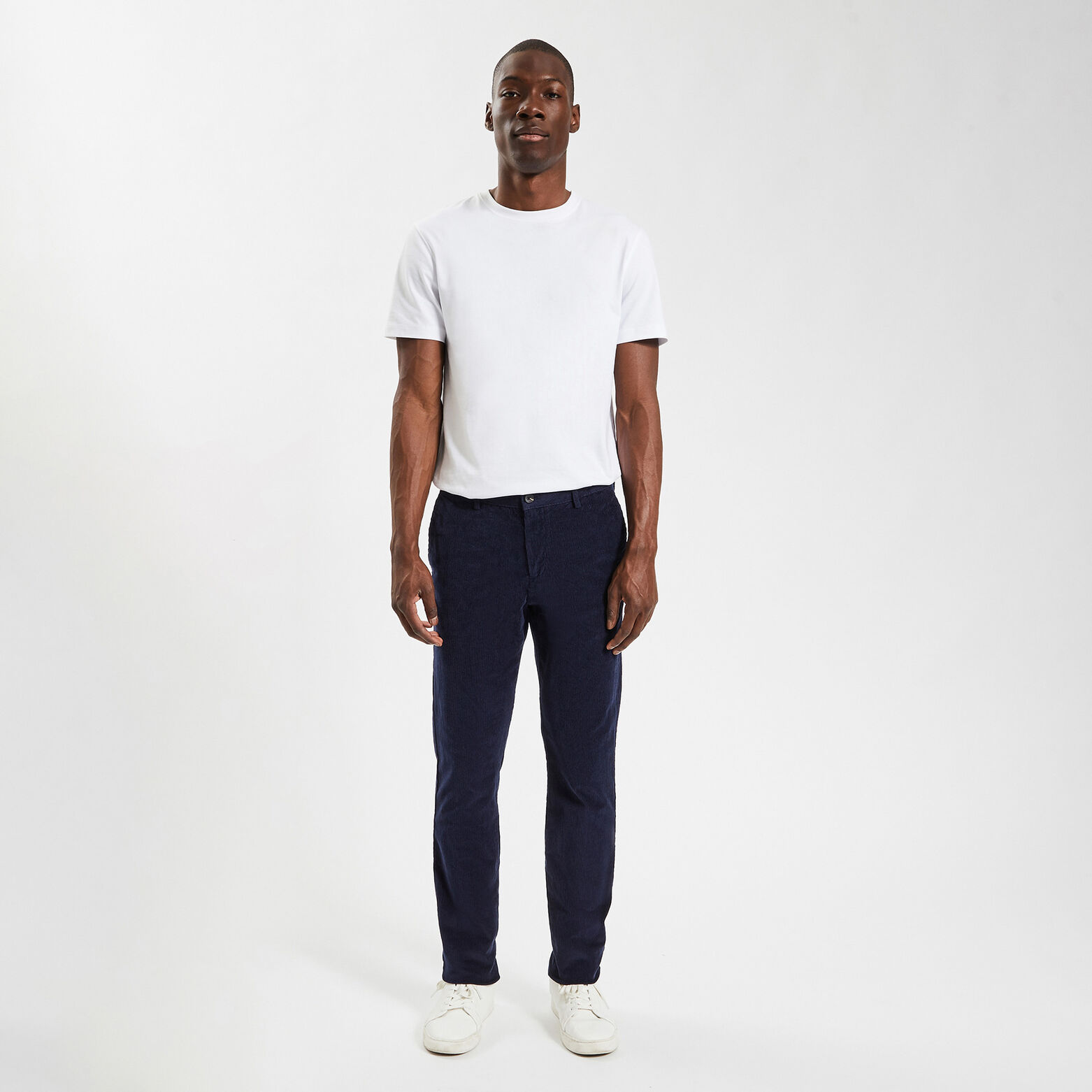 Pantalon chino en velours contient du coton recycl Bleu foncé