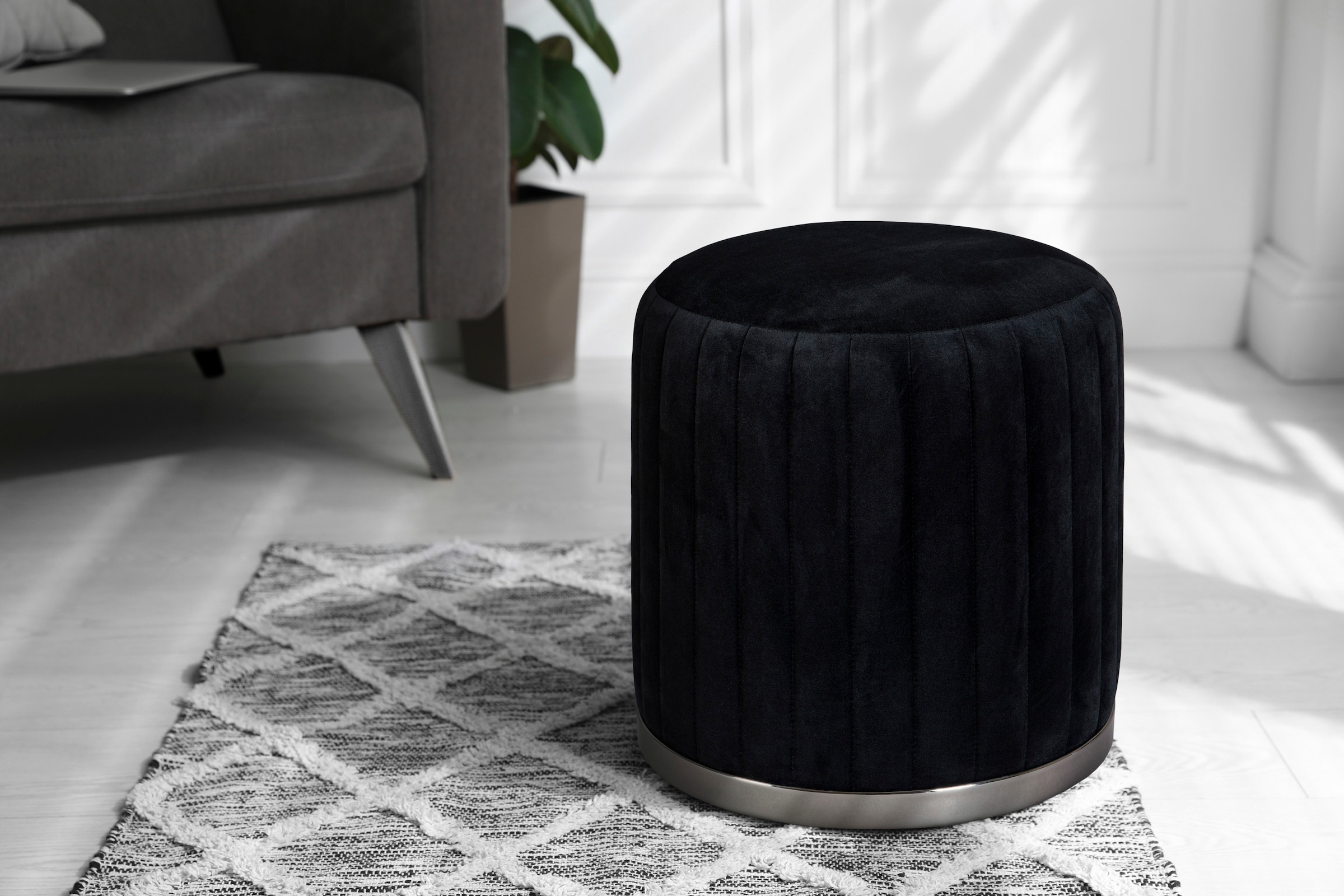 Kayoom Sitzhocker »Hocker Doric, trendiger Look, ästhetische Farbgebung, schöne Steppung« 1 Stk. tlg. komfortabel, hochqualitativ, pflegeleicht, liebevolle Verarbeitung