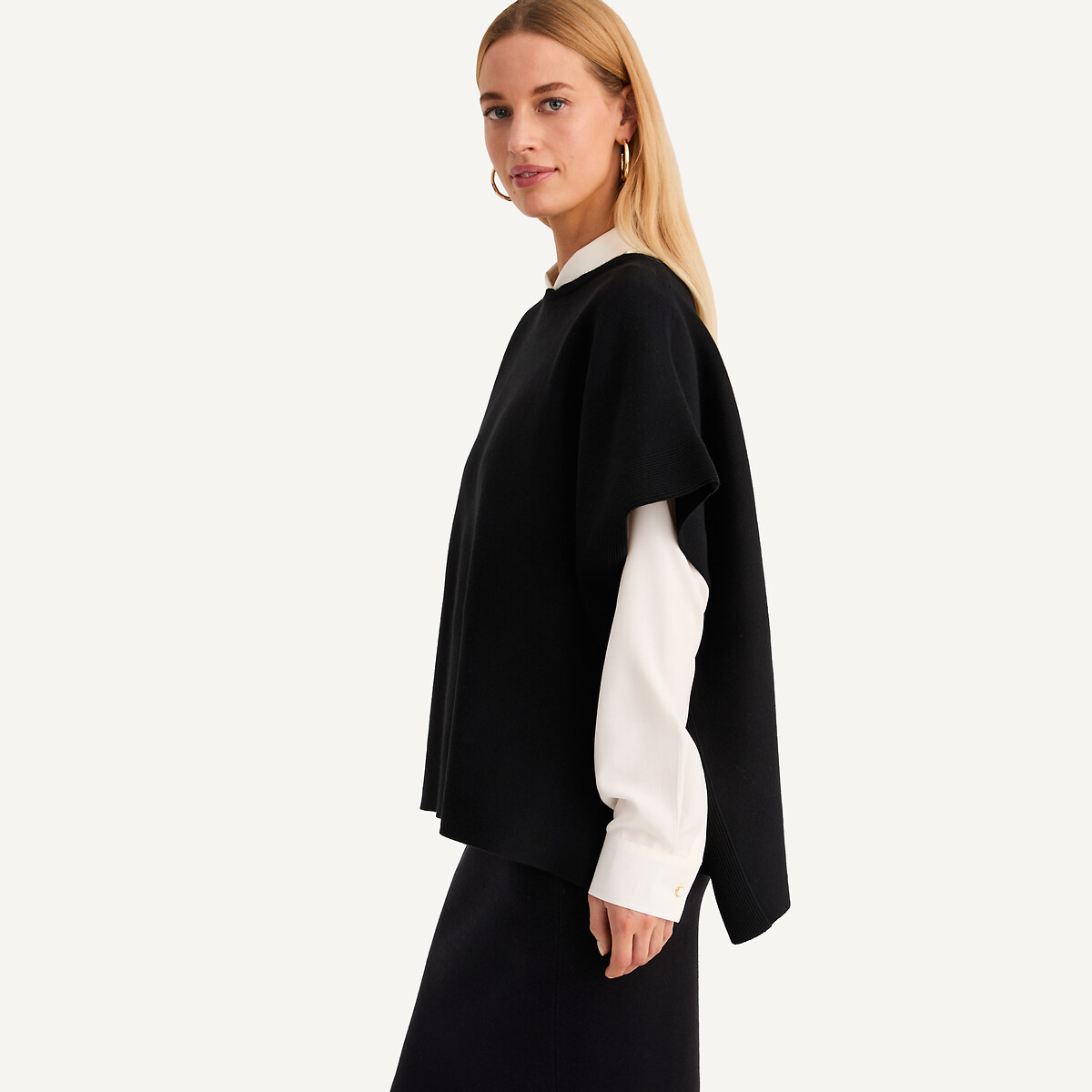 ANNE WEYBURN<br>Poncho de gola redonda em malha Milano