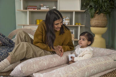DockATot Grand Babynest, Brer Rabbit Pink
