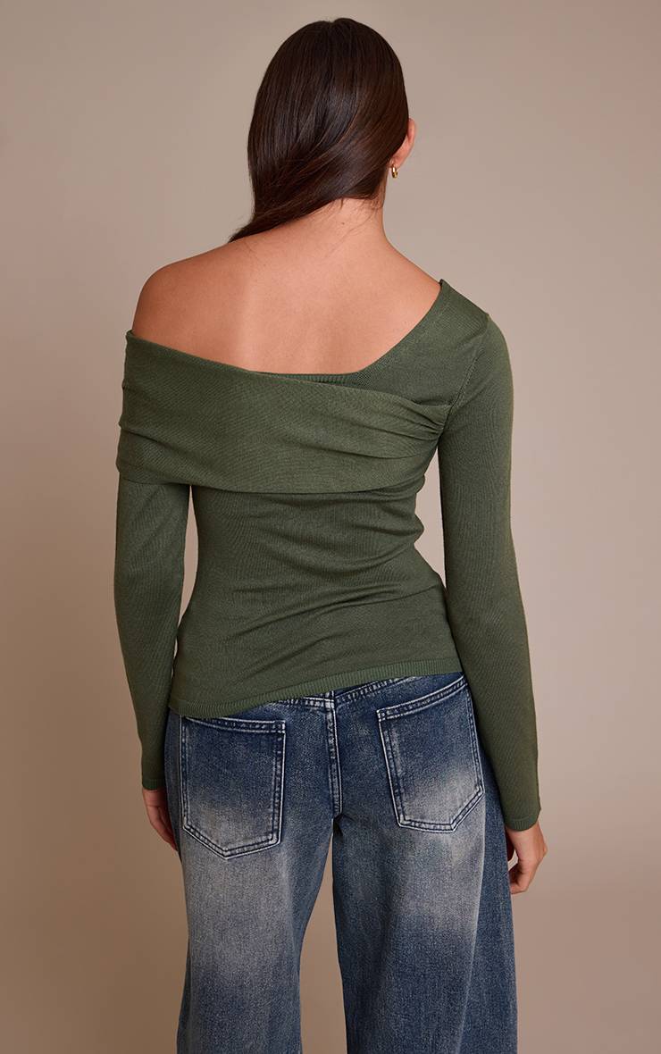 Vert Olive Haut Tricoté Asymétrique À Épaule Dénudée Et Manches Longues