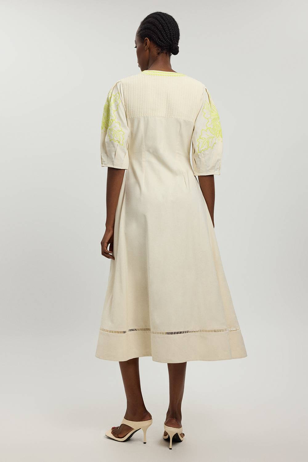KarenMillen Robe Midi En Mélange De Lin Avec Broderie Perlée Et Ajourée