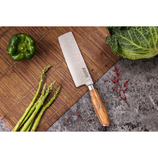 Couteau modèle nakiri Wusaki Fujiko 17cm manche en olivier Wusaki
