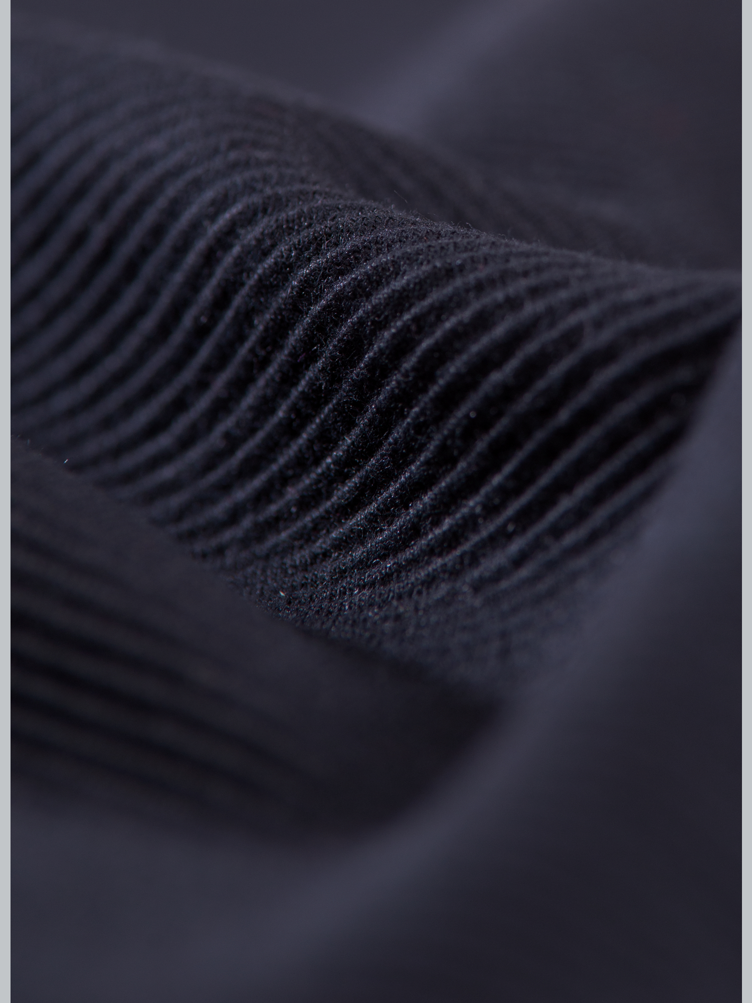 Bequemer Freizeitanzug mit Kapuzenshirt Schwarz