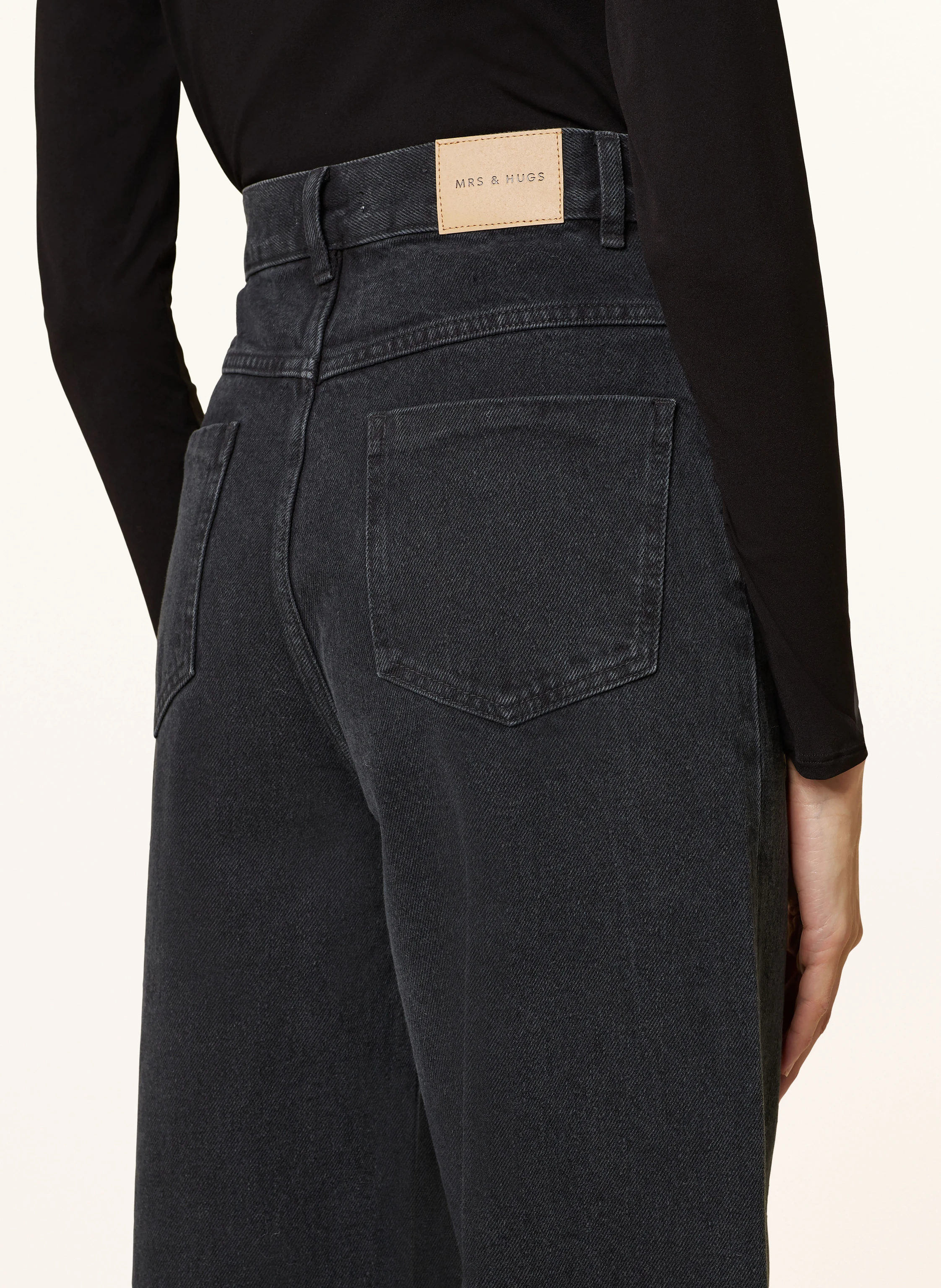 MRS & HUGS Straight Jeans