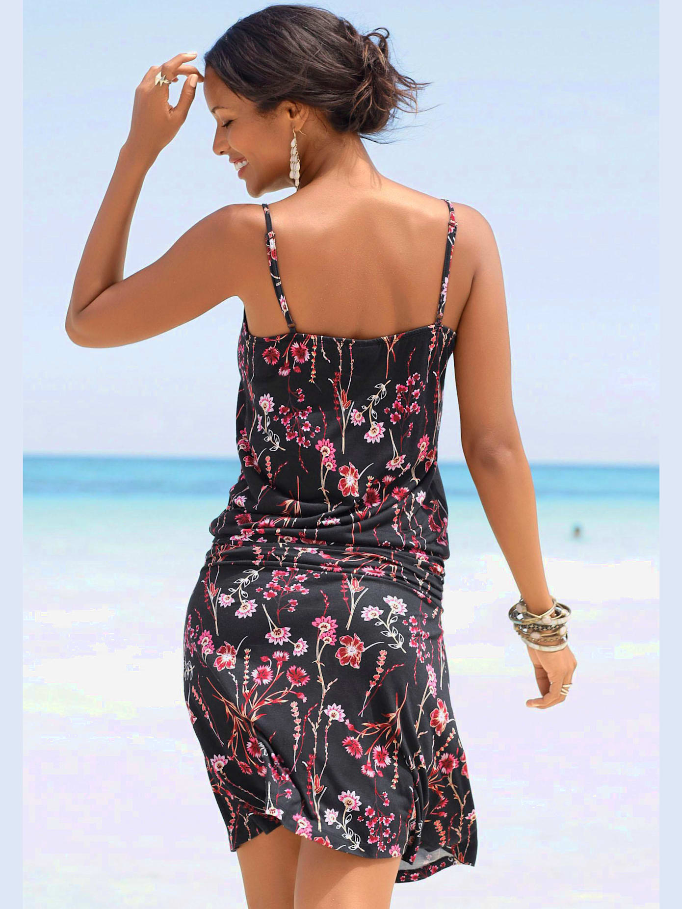 Robe de plage encolure légèrement en v