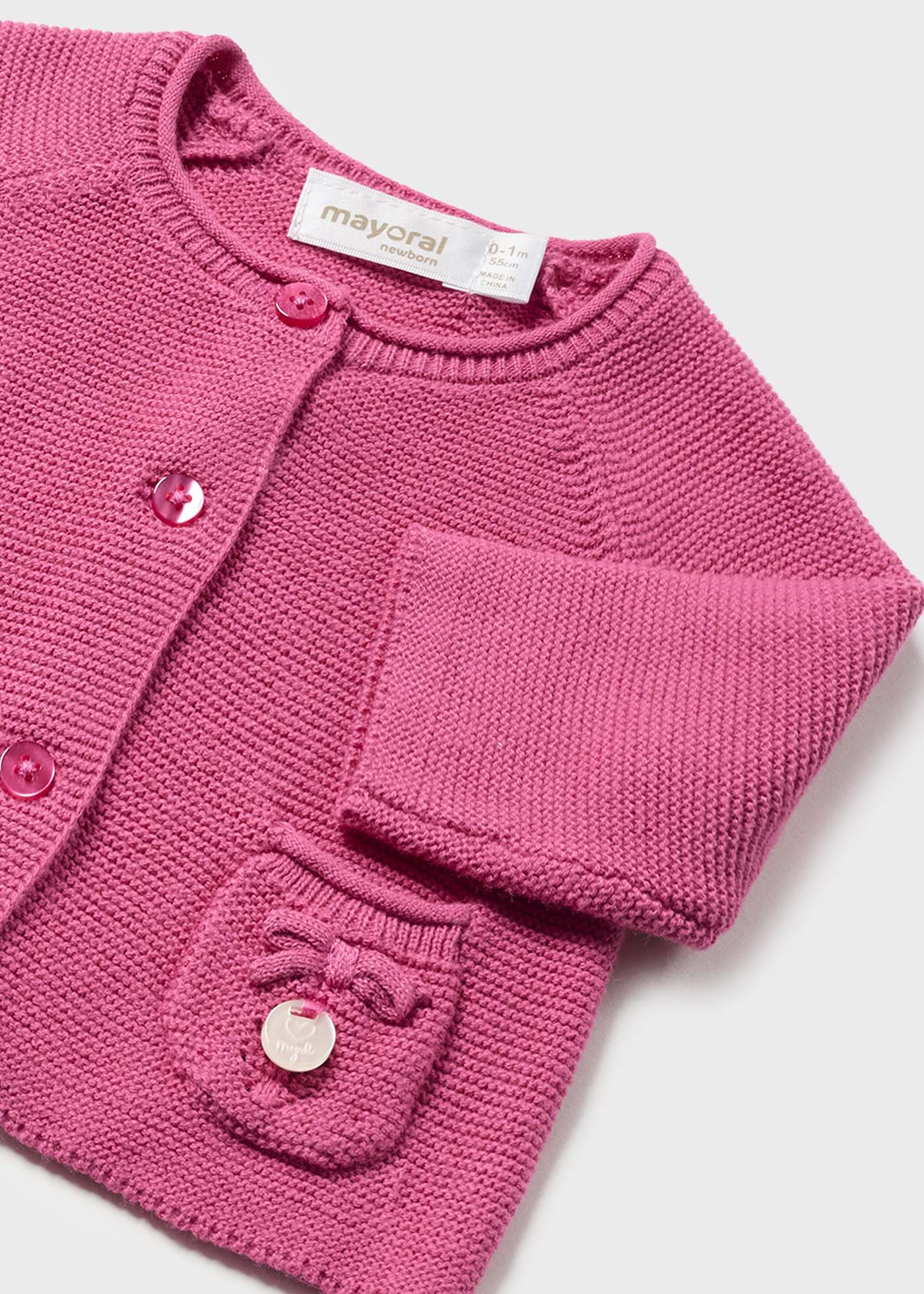 Conjunto de duas peças em malha de algodão sustentável para recém-nascidos.