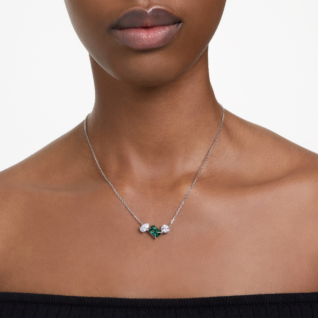 Swarovski Mesmera Collier Verschiedene Schliffe, Grün, Rhodiniert