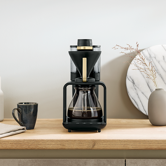 epour®|Filterkaffeemaschine Schwarz-Gold