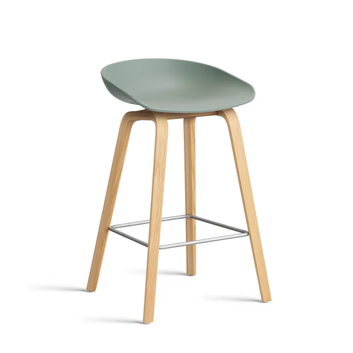HAY - About A Stool AAS 32 H 65 cm, Eiche lackiert / Edelstahl / fall green 2.0 (Kunststoffgleiter)