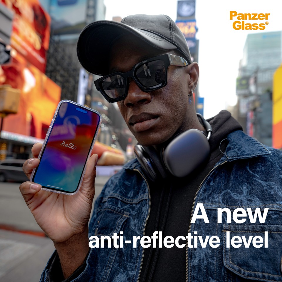 PanzerGlass - Screen Protection - iPhone 16Pro Max - Ultra Wide Fit