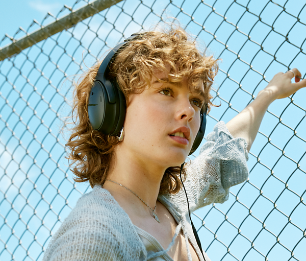 QuietComfort Ultra Kabellose Wireless Bluetooth Over-Ear-Kopfhörer Headset mit Active Noise Cancelling (ANC) (880066-0100) - Schwarz