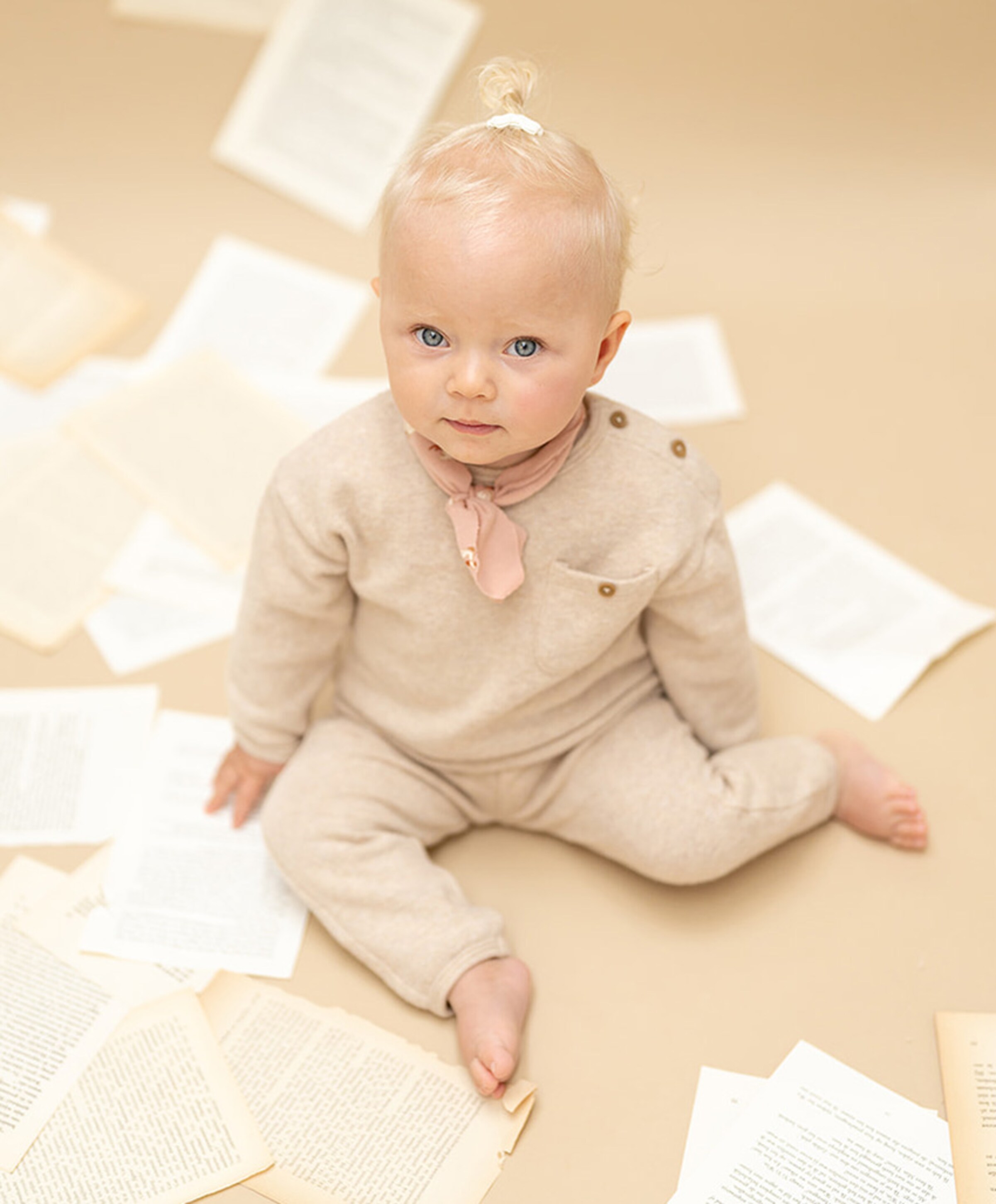 A Tiny Story Uniseks trui  beige