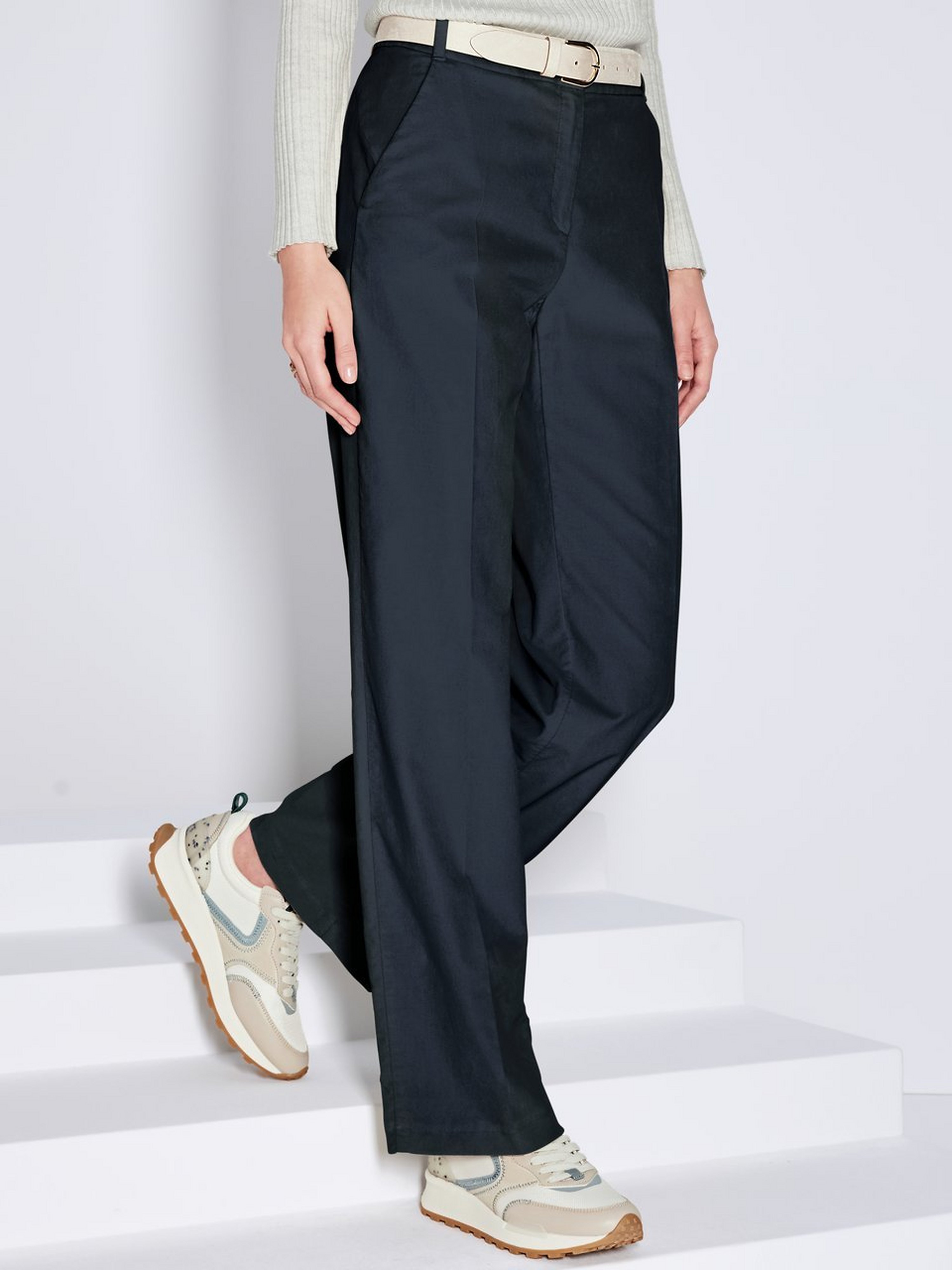 Wide Fit-Sportsamt-Hose