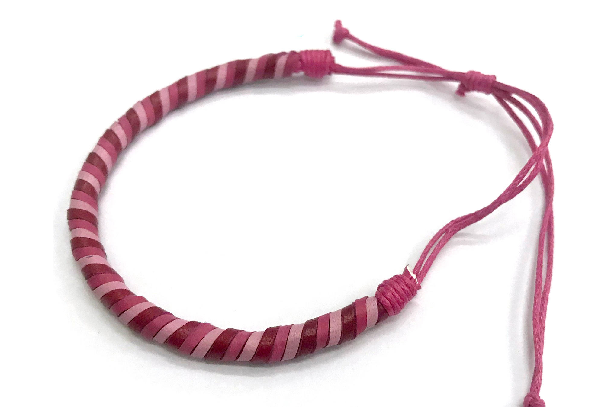 Lederarmband gedreht, fuchsia günstig bestellen