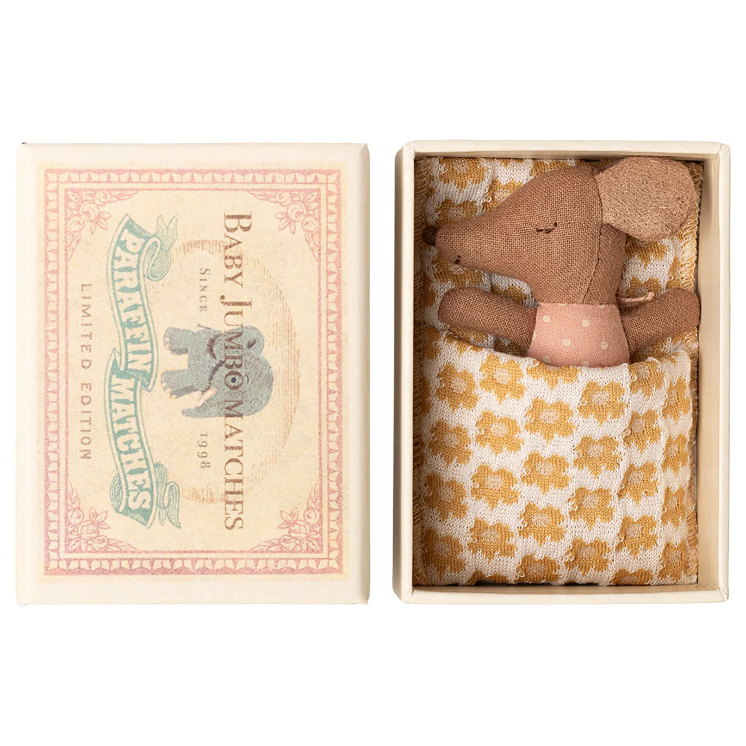 maileg knuffelmuis babymuis in luciferdoosje - rose - 10 cm
