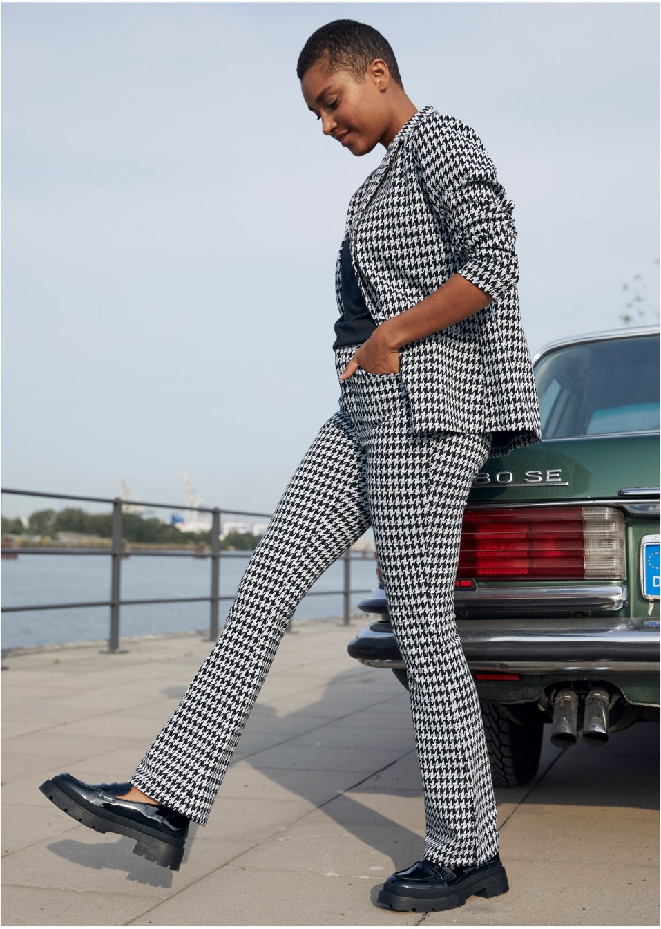 Pantalon jacquard avec fente et motif pied-de-coq