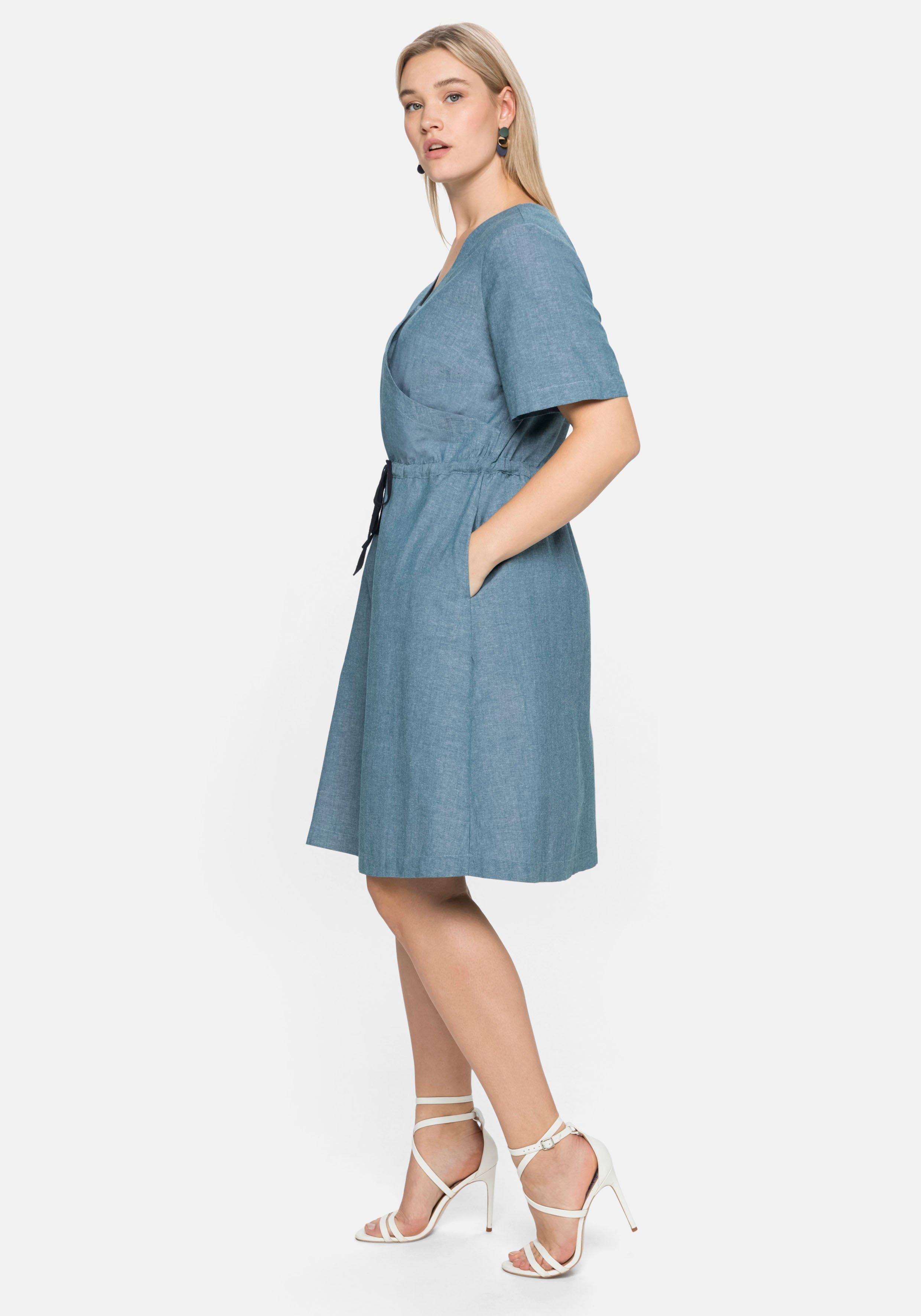 Kleid in Wickeloptik, mit Bindeband