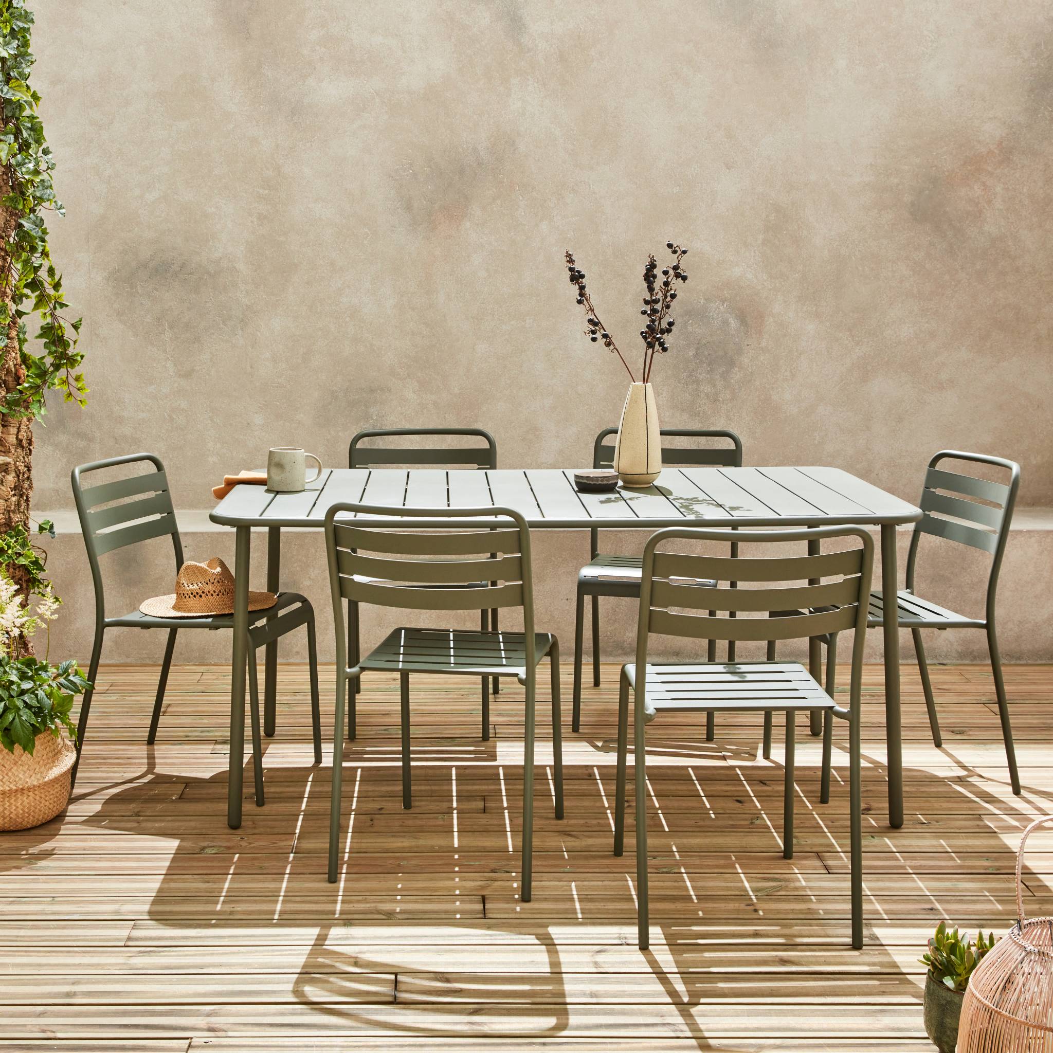 sweeek - Tuintafel met 6 stoelen metaal