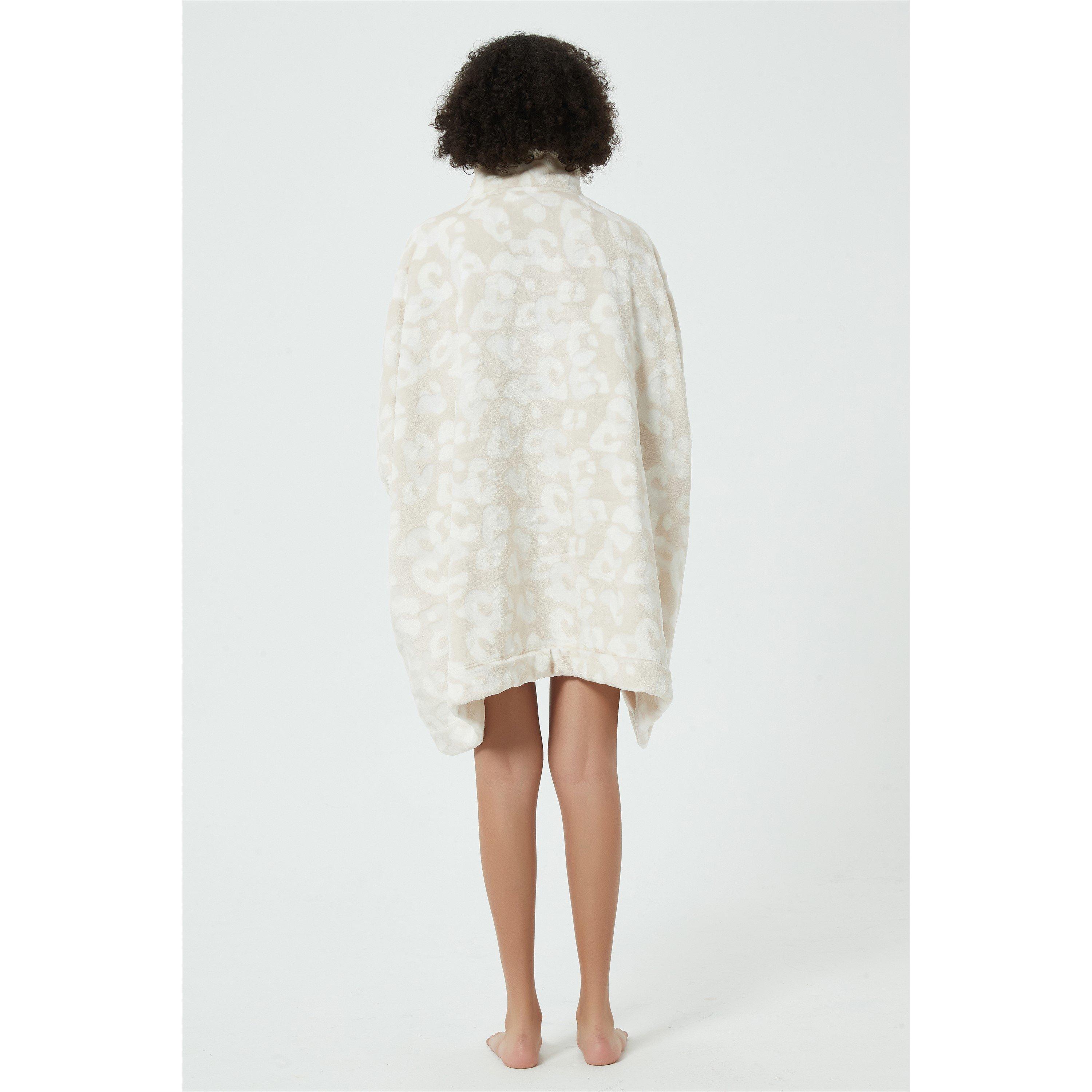 Linea Ladies Leopard Snuggle Poncho