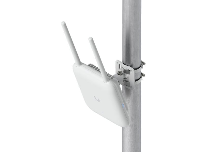 Ubiquiti Outdoor Access Point U7 Pro Outdoor Allwettertauglicher IP67 WiFi 7 AP mit 6 räumlichen Streams, integrierter direktionaler Superantenne und schwenkbarer Halterung