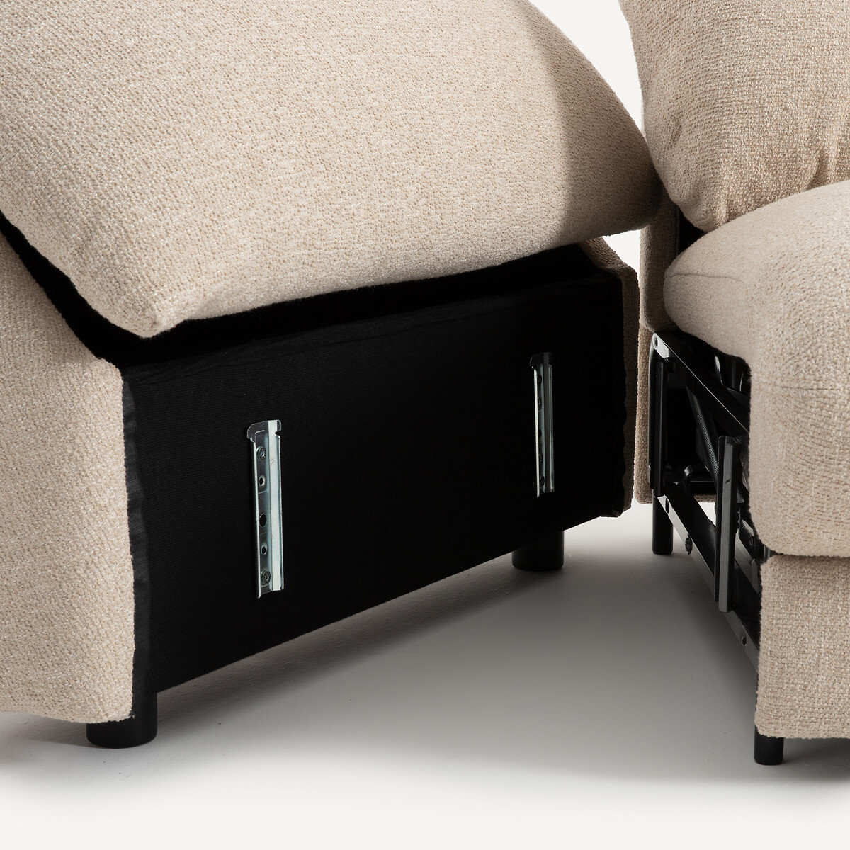 AM.PM<br>Sofá-cama de 3 lugares em tecido bouclé Edgar