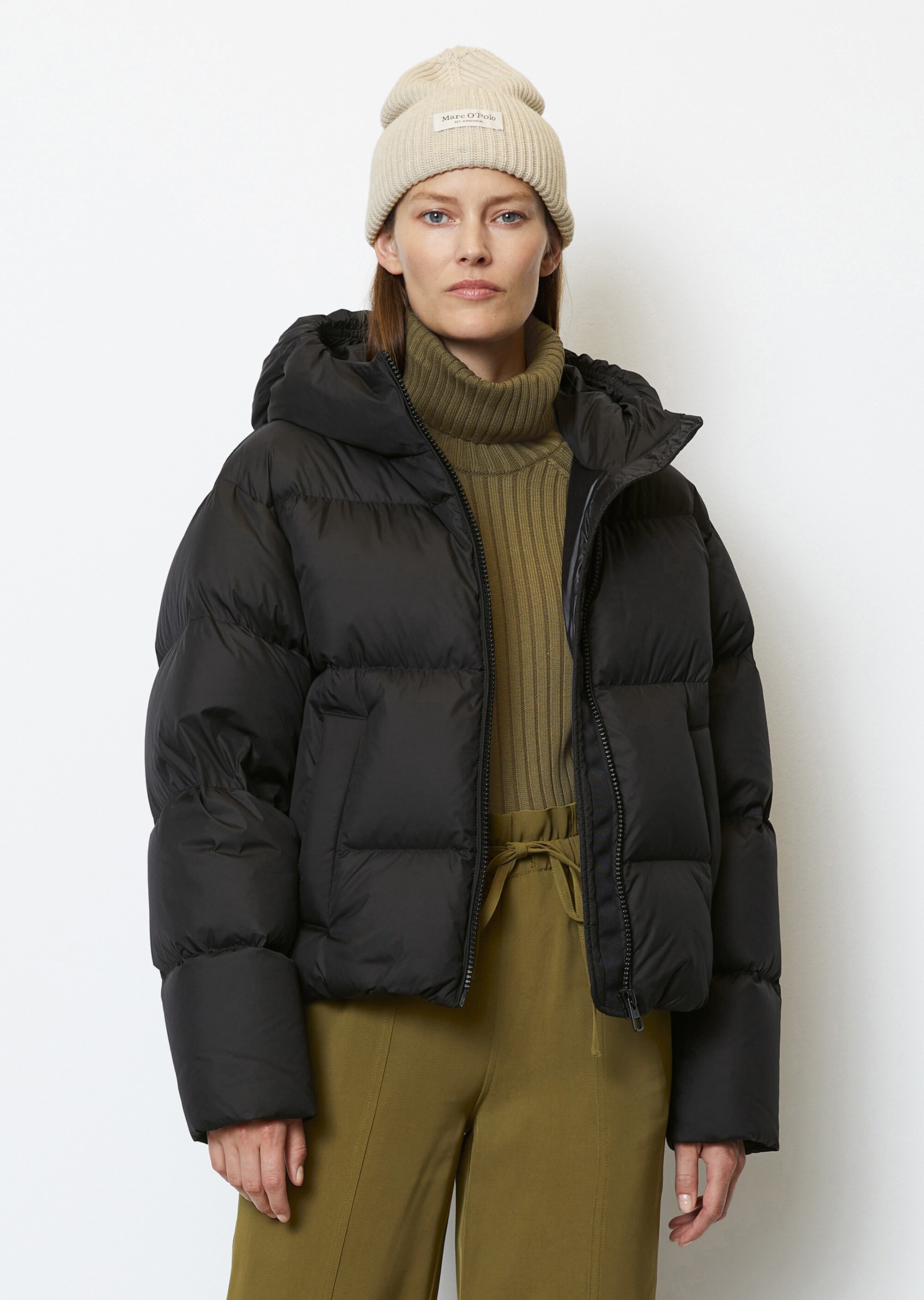 Puffer-Daunenjacke regularin verkürztem V-Shape