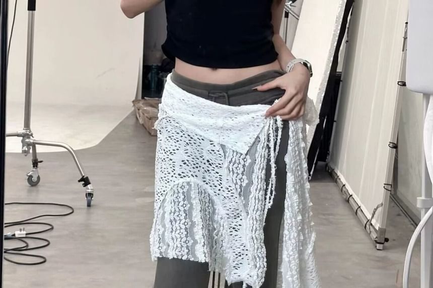 Sosana - Asymmetrische minirok met lage taille en strikceintuur