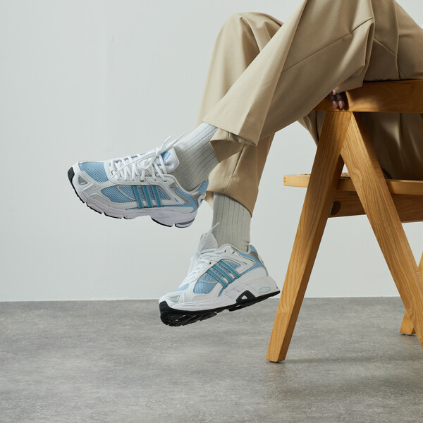 ADIDAS ORIGINALS RESPONSE CL