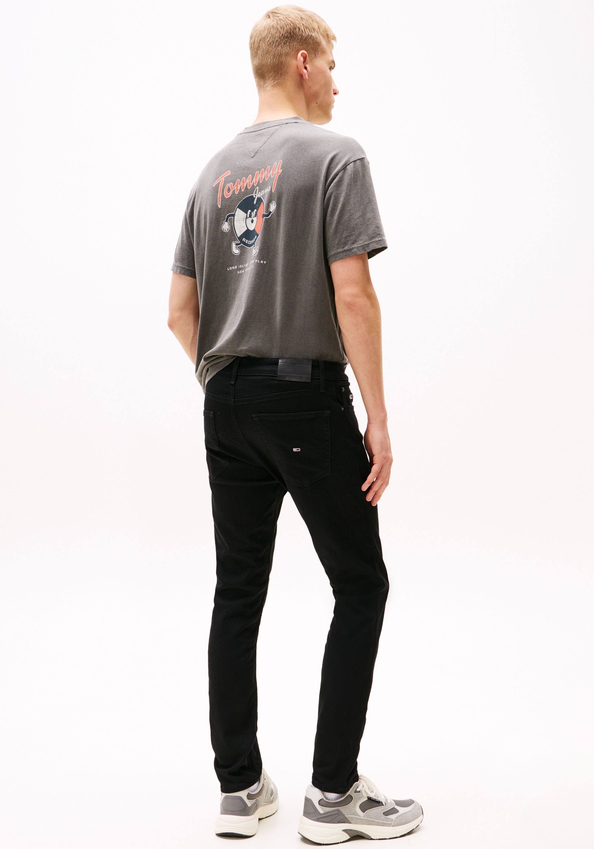 Tommy Jeans Slim-fit-Jeans »Austin Slim Tapered« zum Knöchel hin schmaler werdende Jeans mit mittlerer Leibhöhe
