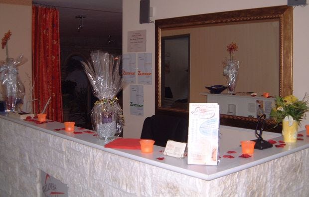 Ayurveda-Massage in Kumhausen als entspannende Geschenkidee