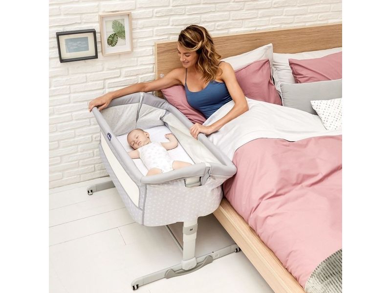 Chicco Beistellbett Next2Me Dream – Sage Platzsparendes und bequemes Kinderbett