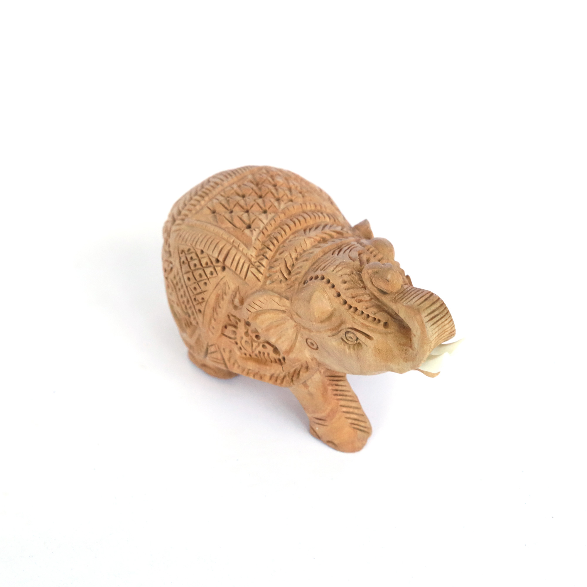 Elefant mit geschnitzter Satteldecke, natur, B 9 cm, H 5 cm, T 5 cm von fischer's lagerhaus