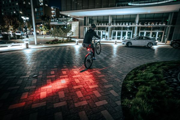Lezyne Laser Drive Genopladelig Baglygte, 250 Lumen