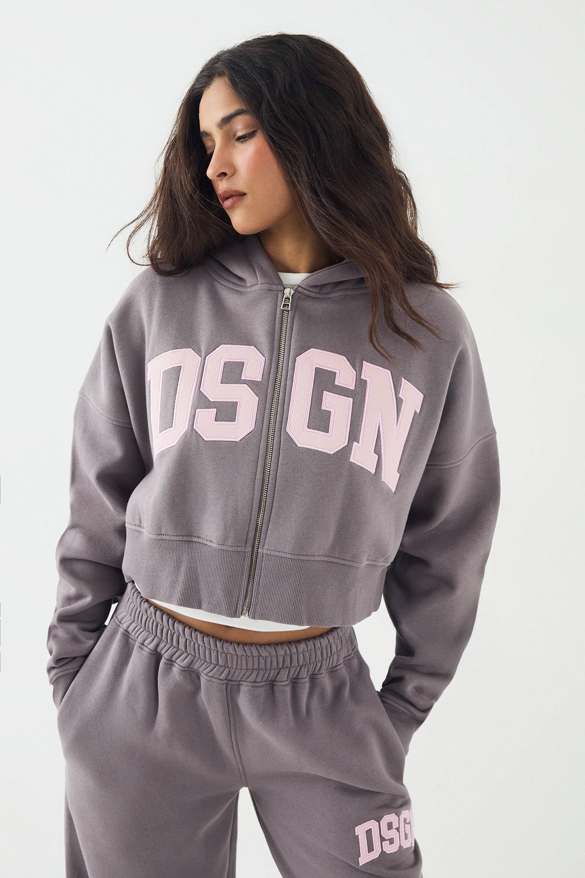 Sweat à Casynthétiqueche Court DSGN Studio avec Appliqués en Cordon et Fermeture Éclair