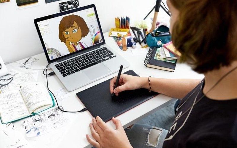 Wacom - Medium Grafische Tablet - EU Stekker - Ergonomische Pen