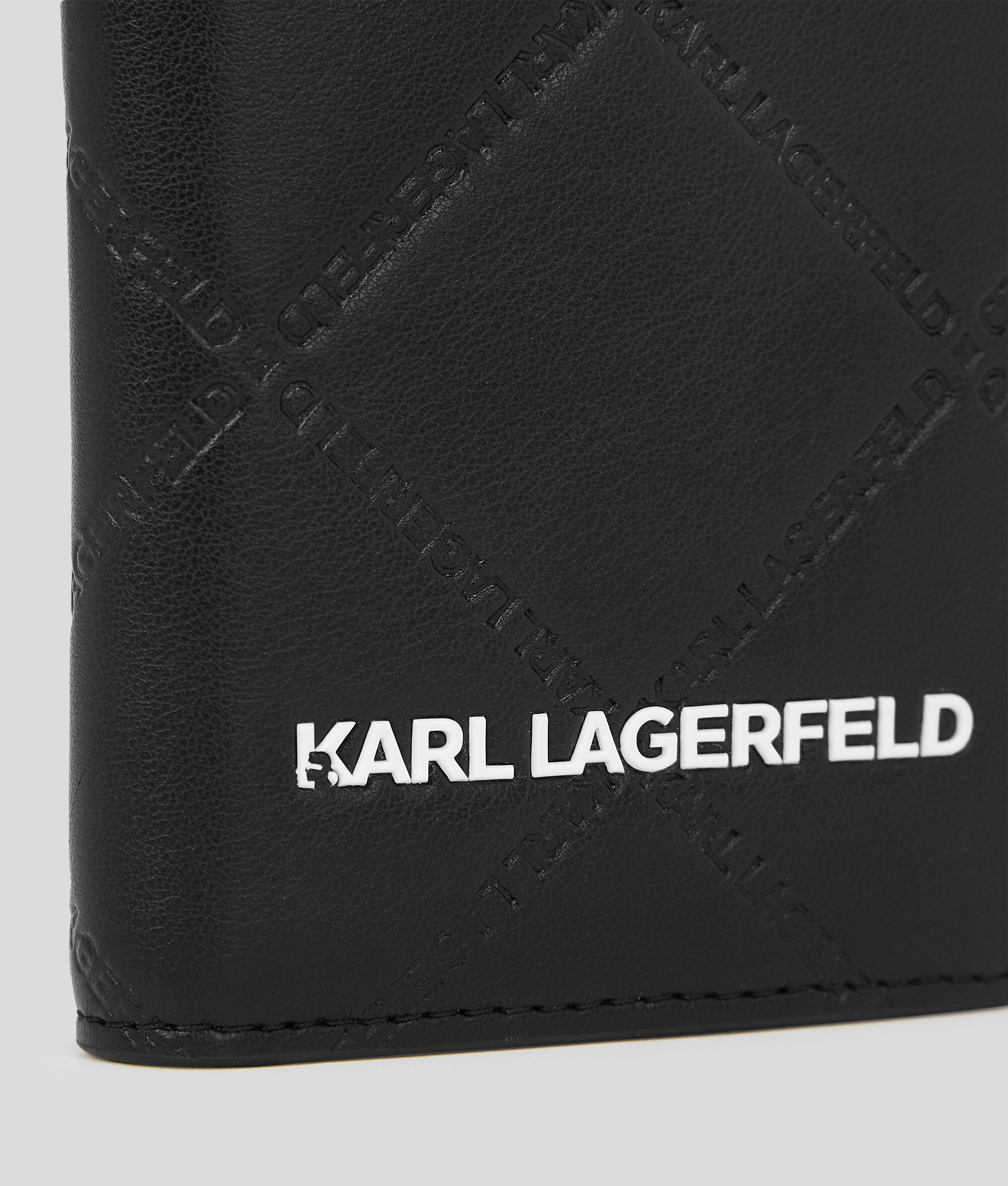 PORTE-CARTES DEUX VOLETS AVEC RELIEF K/SKUARE