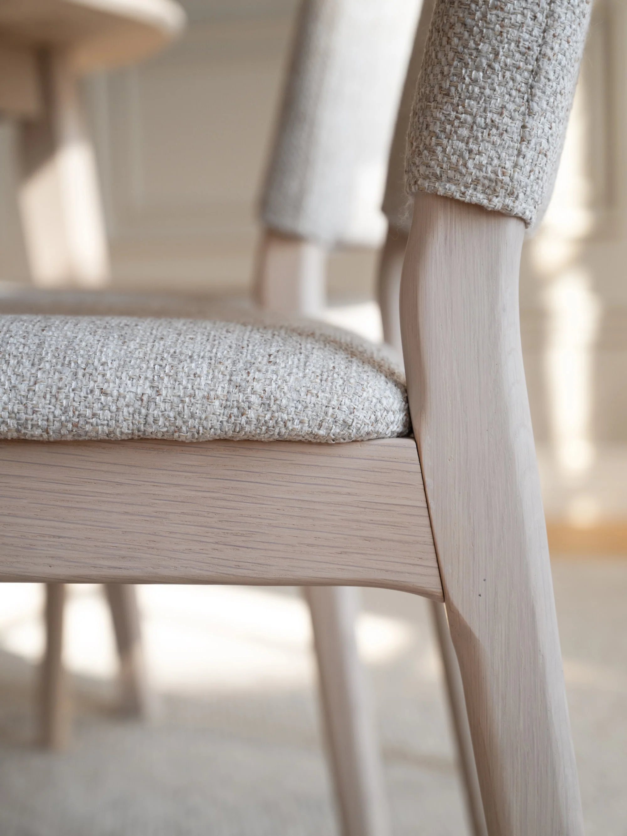 Gestoffeerde eikenhouten eetkamerstoelen Medford, 2 stuks